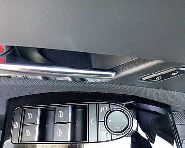 Mazda CX-30 2.5L e-SKYACTIV G 140ps Homura 2.5L e-SKYACTIV G 140ps