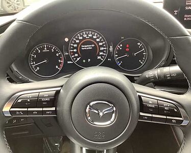 Mazda 3 2.5L e-SKYACTIV G 140ps 6AT FWD Nagisa 2.5L e-SKYACTIV G 140ps