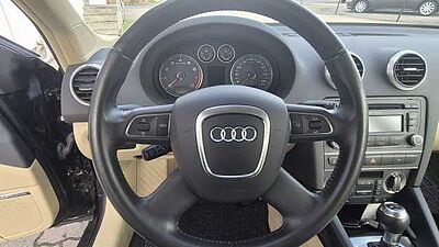 Audi A3 Sportback (8PA)(09.2004->) 1.4 TFSI Ambiente