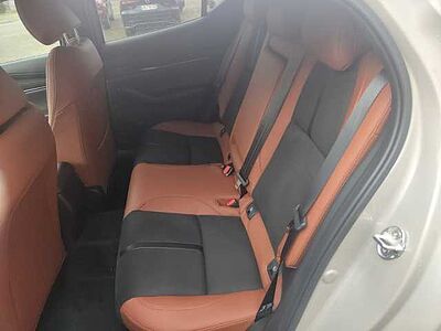 Mazda 3 2.5L e-SKYACTIV G 140ps Nagisa