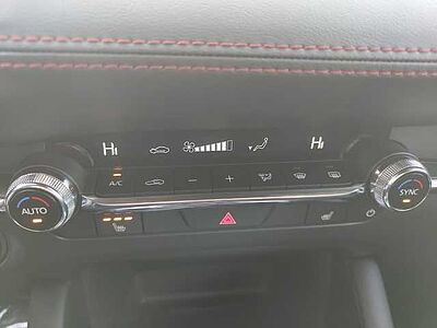 Mazda 3 2.5L e-SKYACTIV G 140ps Homura