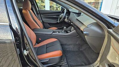 Mazda 3 2.5L e-SKYACTIV G 140ps 6AT FWD Nagisa