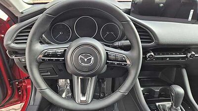 Mazda 3 2.5L e-SKYACTIV G 140ps 6AT FWD Exclusive-Line
