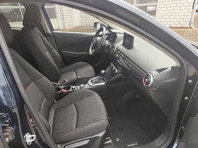 Mazda 2 SKYACTIV-G 90 6AG AL-HOMURA TOU-P2 ohne BSM / RCTA