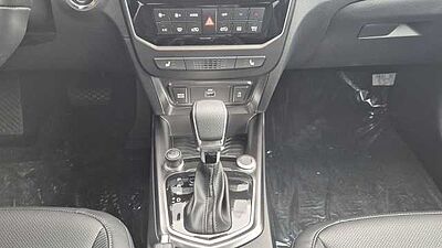KGM Tivoli Nomad Plus AT 2WD