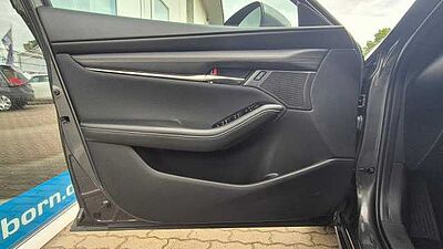 Mazda 3 SKYACTIV-G 2.0 M HYBRID AT FWD SELECTION A18 DES-P ACT-P