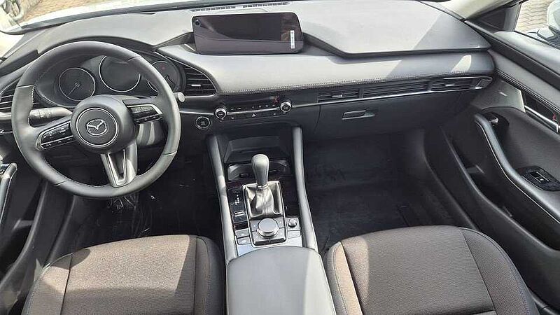 Mazda 3 2.5L e-SKYACTIV G 140ps Exclusive-line 6AT