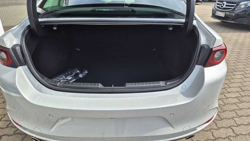 Mazda 3 2.5L e-SKYACTIV G 140ps Exclusive-line 6AT