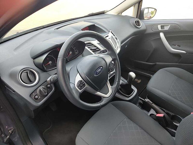 Ford Fiesta Champions Edition