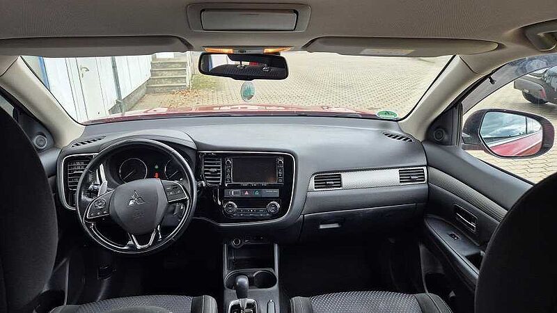 Mitsubishi Outlander (GF0/GG) Star+ 4WD