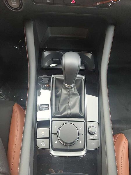 Mazda 3 2.5L e-SKYACTIV G 140ps Nagisa