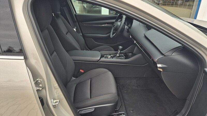 Mazda 3 2.5L e-SKYACTIV G 140ps 6MT FWD Homura