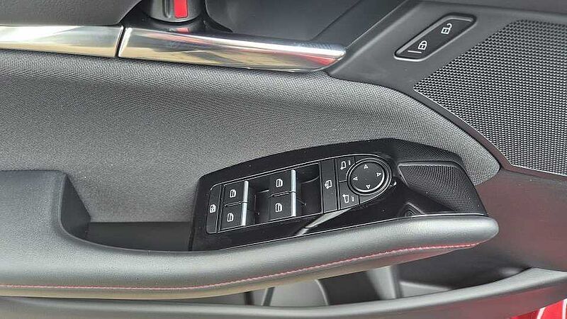 Mazda 3 2.5L e-SKYACTIV G 140ps 6MT FWD Homura