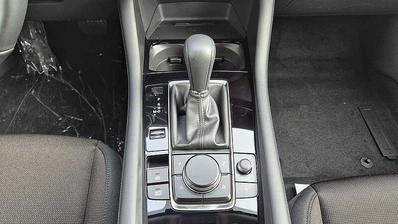 Mazda 3 2.5L e-SKYACTIV G 140ps 6AT FWD Exclusive-Line