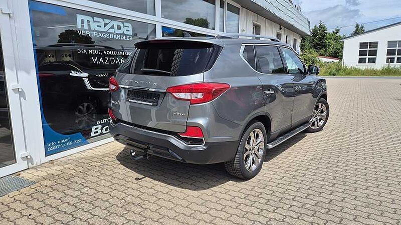 SsangYong Rexton W Sapphire 2.2 D 7 AT 4WD