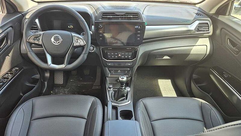 KGM Tivoli MT 2WD Namad Plus