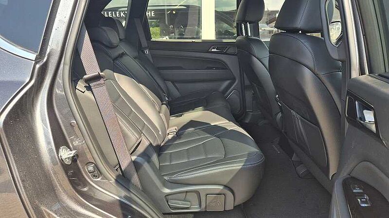 KGM Rexton 2.2 D 8AT 4WD 5S LUX