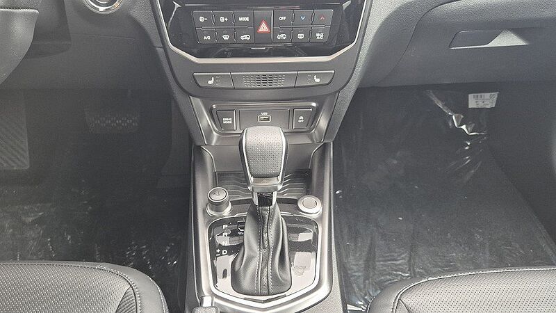 KGM Tivoli Nomad Plus AT 2WD