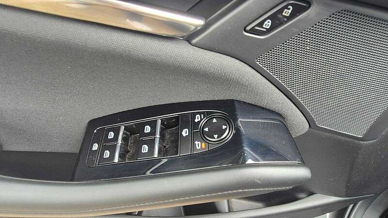 Mazda 3 SKYACTIV-G 2.0 M HYBRID AT FWD SELECTION A18 DES-P ACT-P