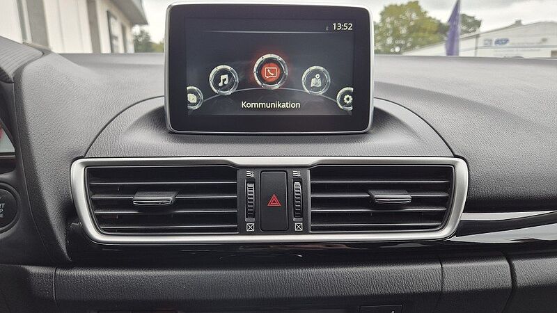 Mazda 3 SKYACTIV-G 120 Center-Line