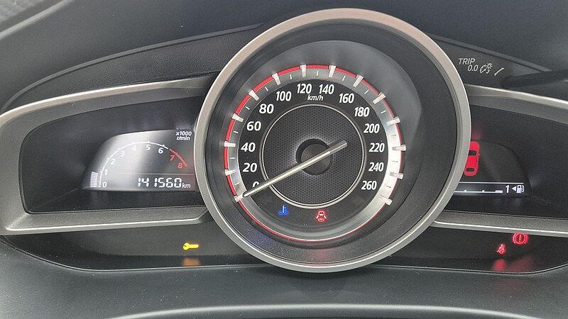 Mazda 3 SKYACTIV-G 120 Center-Line